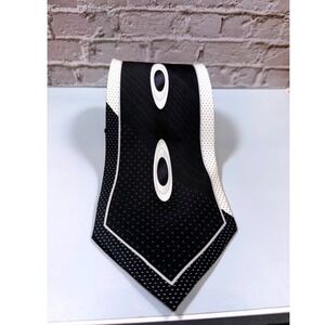 Versailles By Piattelli Necktie Mens OS Black White Geometric Silk Modern Tie